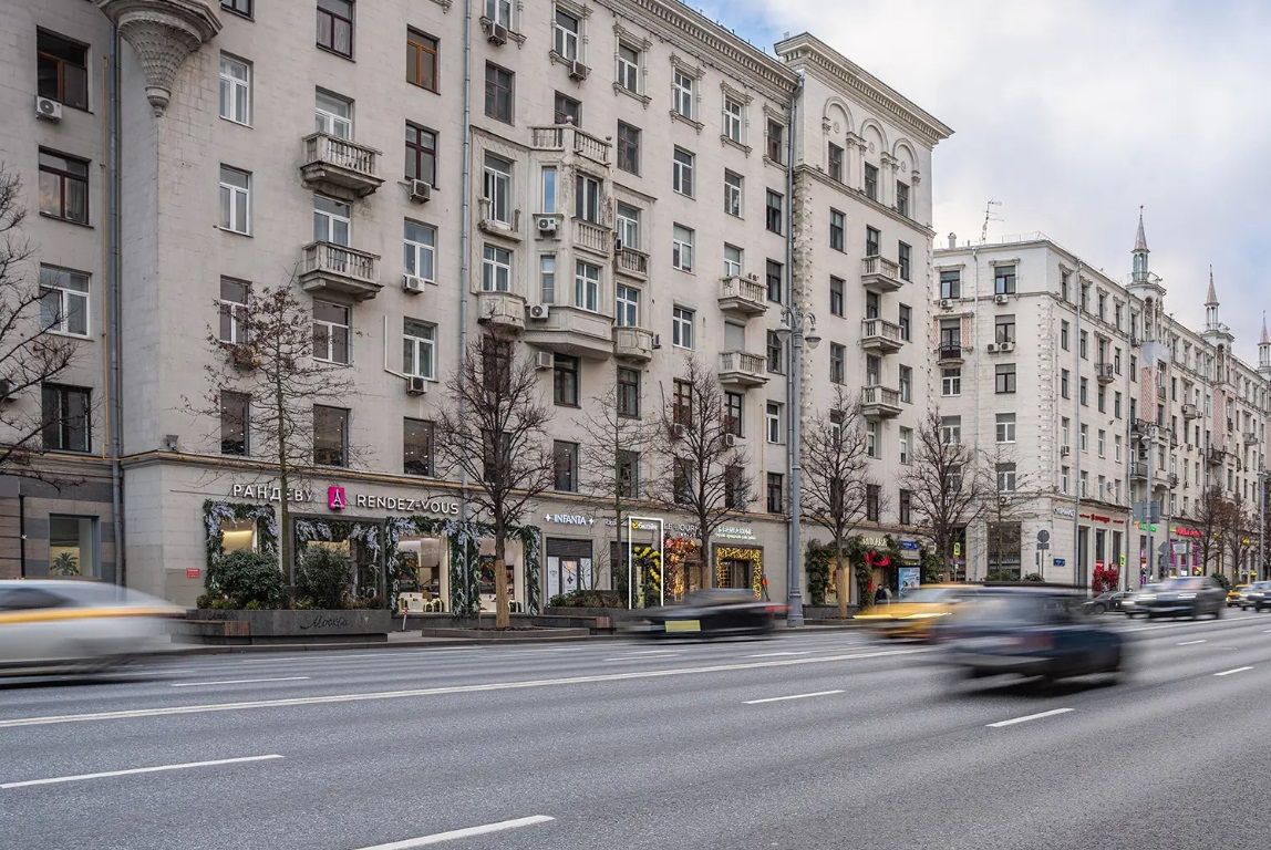 Москва, ул. Тверская, д. 15  9,3 кв м