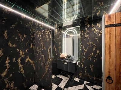 Ресторан «Пхеньян»  пр-т Андропова, 37  Помещение 605 кв. м