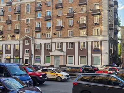 Яндекс Лавка ул. Беговая 17к1  Торговая площадь 329,5 кв м  BEG002