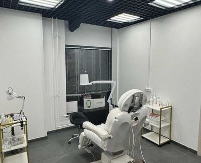 Салон красоты «Enzo Prof» ЖК Легендарный квартал ул Берёзовая аллея, 19к1  Торговая площадь  95,9 кв м