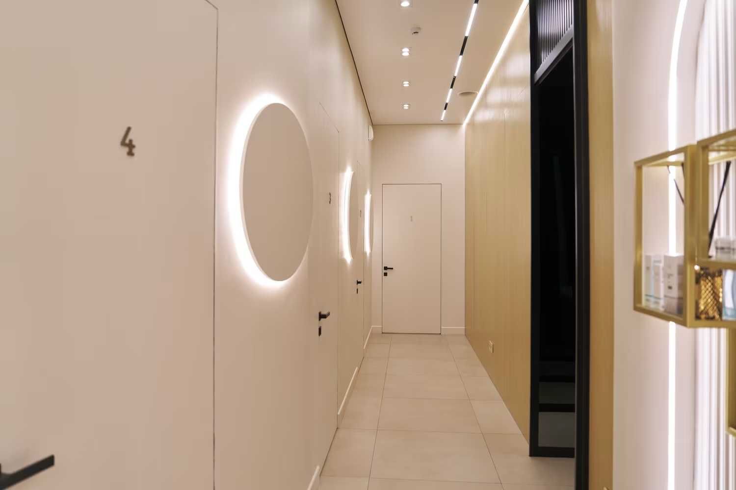 Косметический салон «Off Label Clinic» Клубный дом "Bunin" ул Плющиха, д. 37 Торговая площадь 104,2 кв м