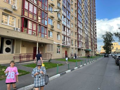 Габ Ярче, Барбер ЖК Золотые Ворота, МО, г. Королев, Пионерская улица, д. 13к3  Торговая площадь  261,5 кв м