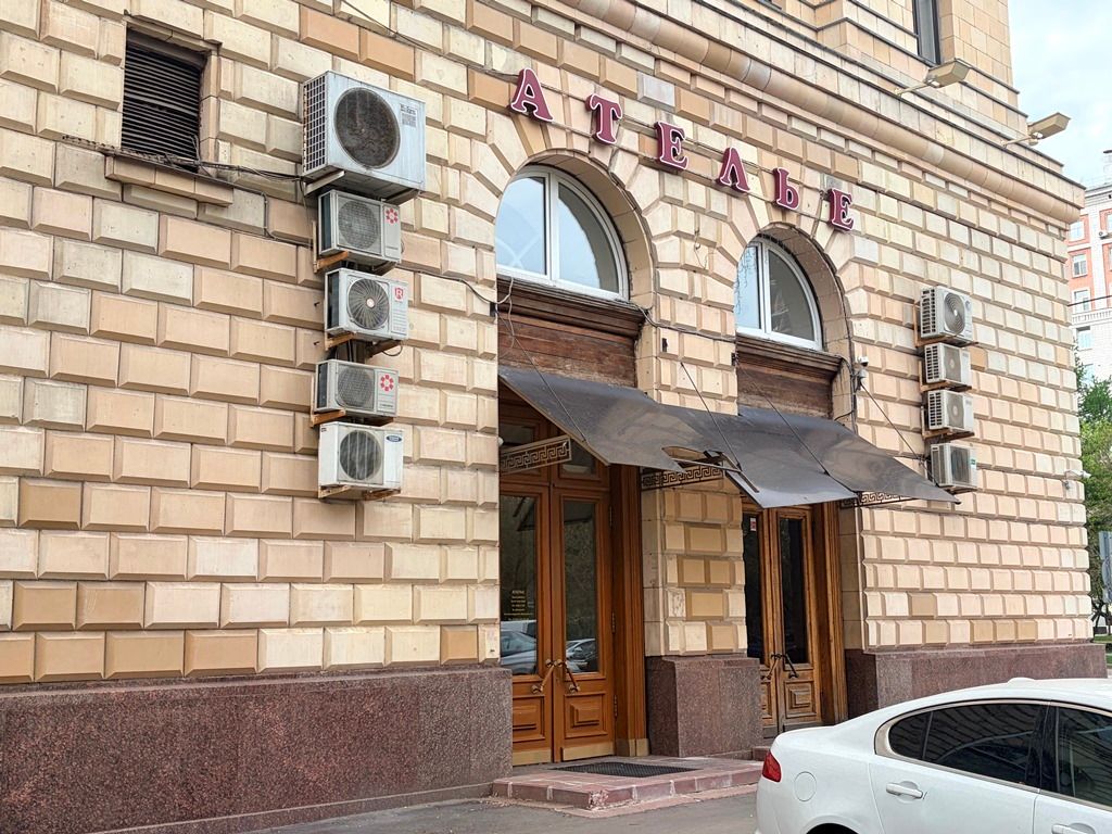 Москва, Кутузовский просп., д. 2/1, к. 1Б