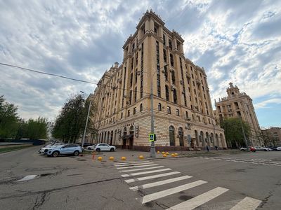 Москва, Кутузовский просп., д. 2/1, к. 1Б
