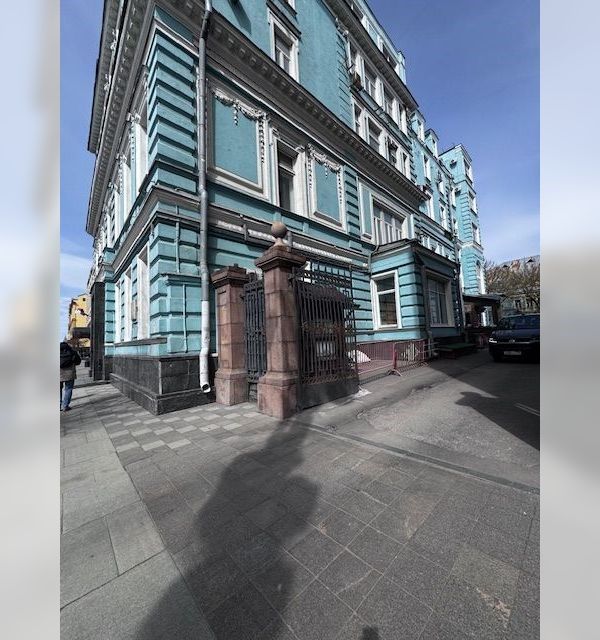 Москва, ул. Тверская, д. 22В