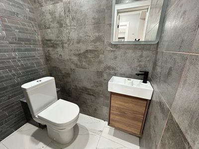 Москва, ул. Коминтерна, д. 4 Помещение 270 кв м  Салоны красоты
