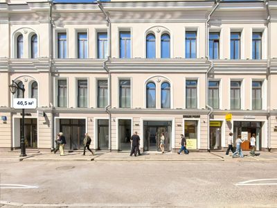 Москва, Большая Бронная, д. 25с3  Помещение 46,5 кв м  Бутик одежды