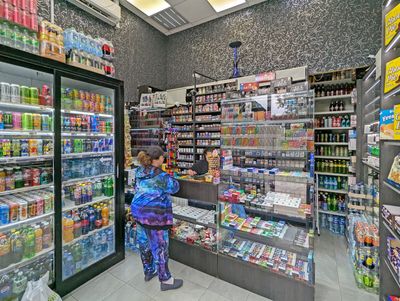 Москва, ул. Тушинская, д. 24с15  Помещение 19,6 кв м  Напитки и табак