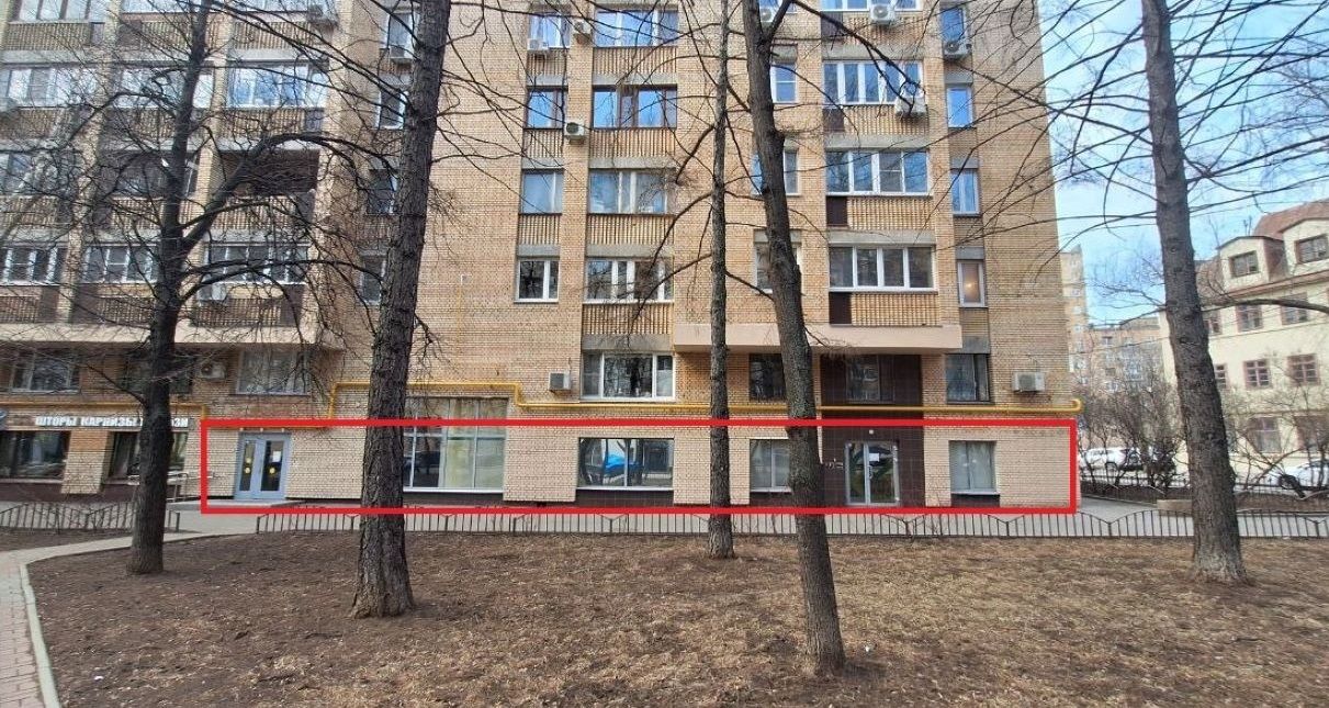 Москва, ул. Плющиха, д. 42   Помещение 95,4 кв м  Магазин строй материалов