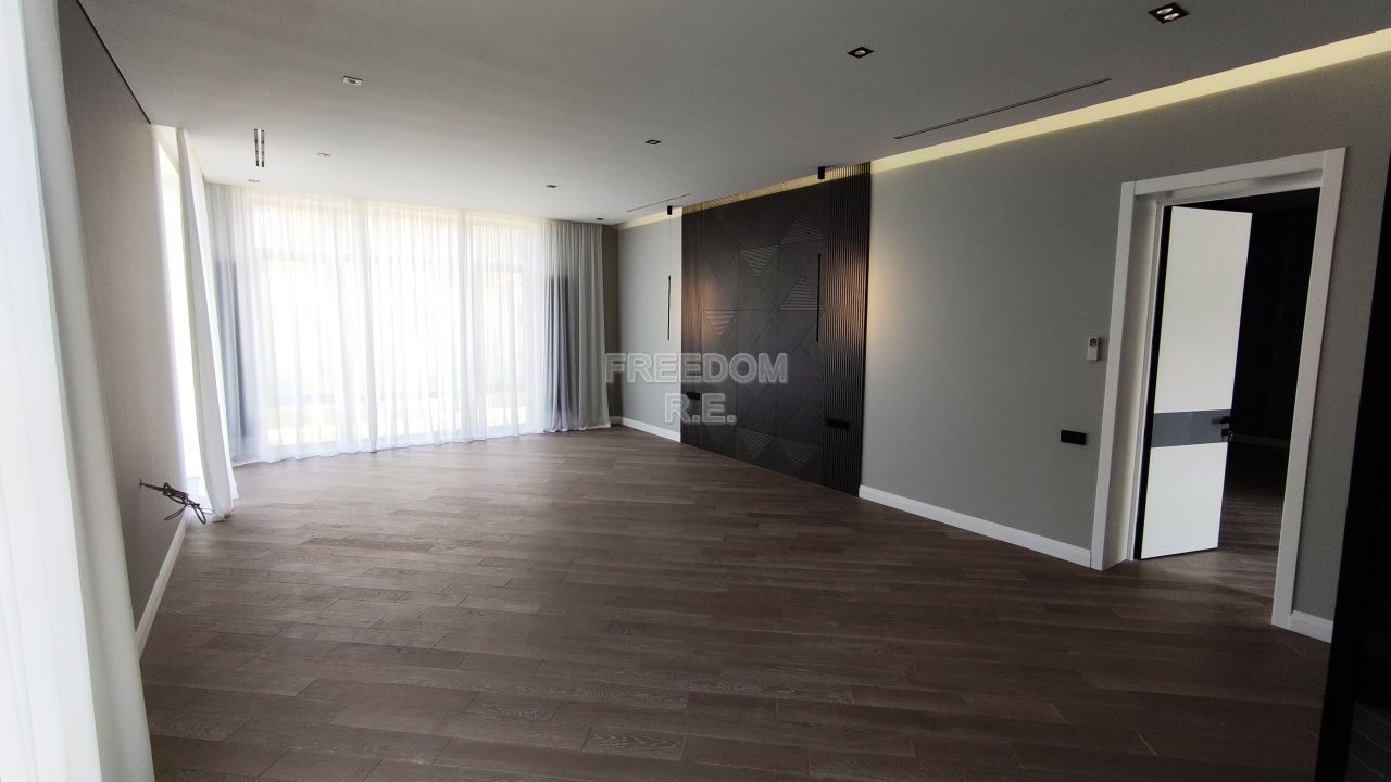 Дом, 797 м² — Москва, ТАО (Троицкий), Первомайское поселение, д. Каменка, кп Графские Пруды