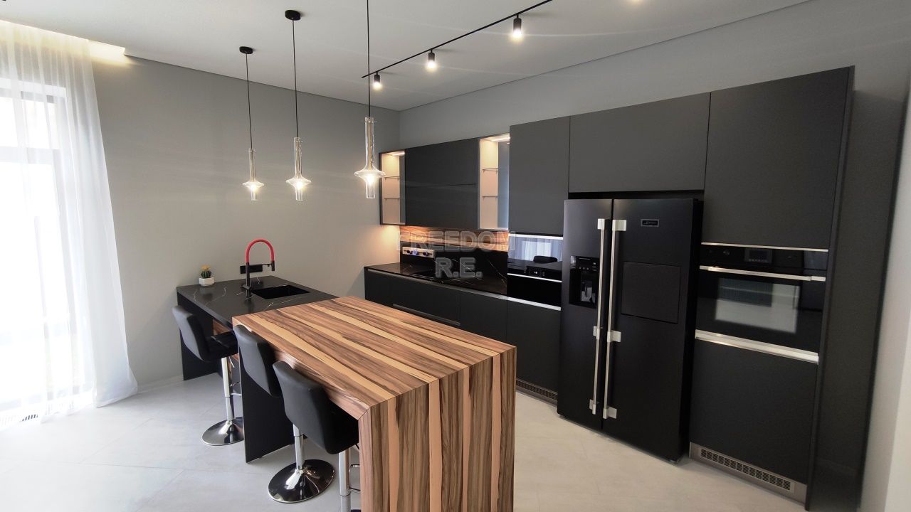 Дом, 552 м² — Москва, дер. Милюково,  кп Чистые Ключи