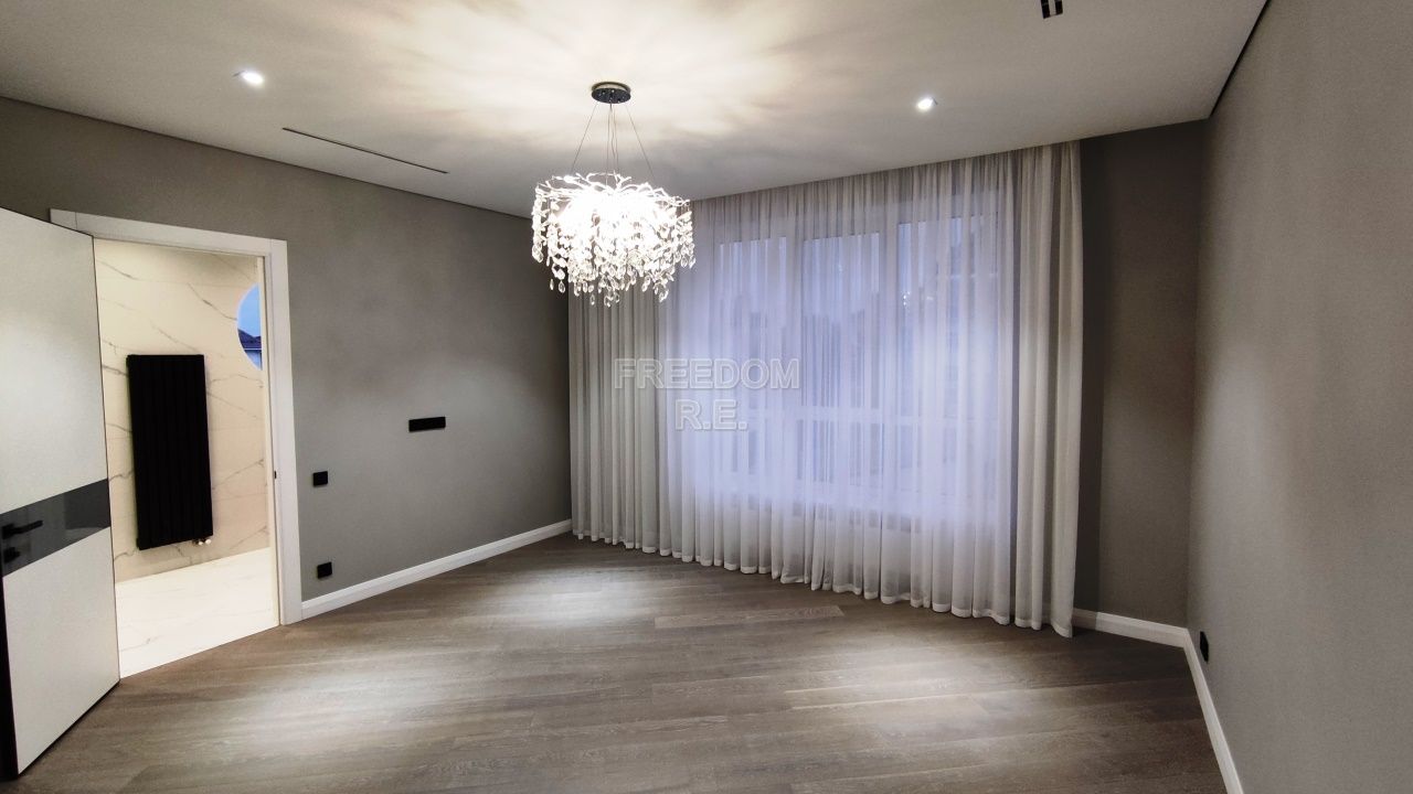 Дом, 470 м² — Москва, пос. Первомайское, дер. Милюково, кп Чистые Ключи