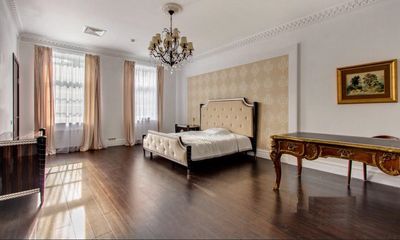 Дом, 755 м² — Московская обл., Одинцовский г.о., д. Новодарьино