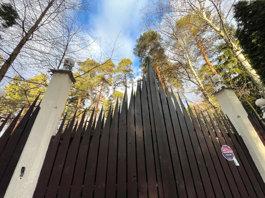 Дом, 514 м² — Московская обл., Щелковский р-н, д.п. Загорянский, ул. Крупской, д. 11