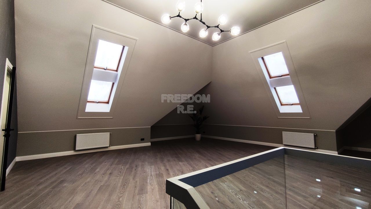 Дом, 450 м² — Москва, пос. Первомайское, дер. Милюково, кп Чистые Ключи