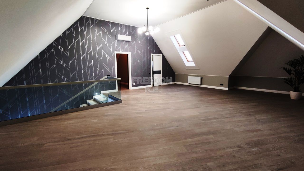Дом, 450 м² — Москва, пос. Первомайское, дер. Милюково, кп Чистые Ключи
