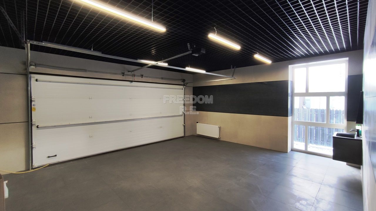 Дом, 450 м² — Москва, пос. Первомайское, дер. Милюково, кп Чистые Ключи