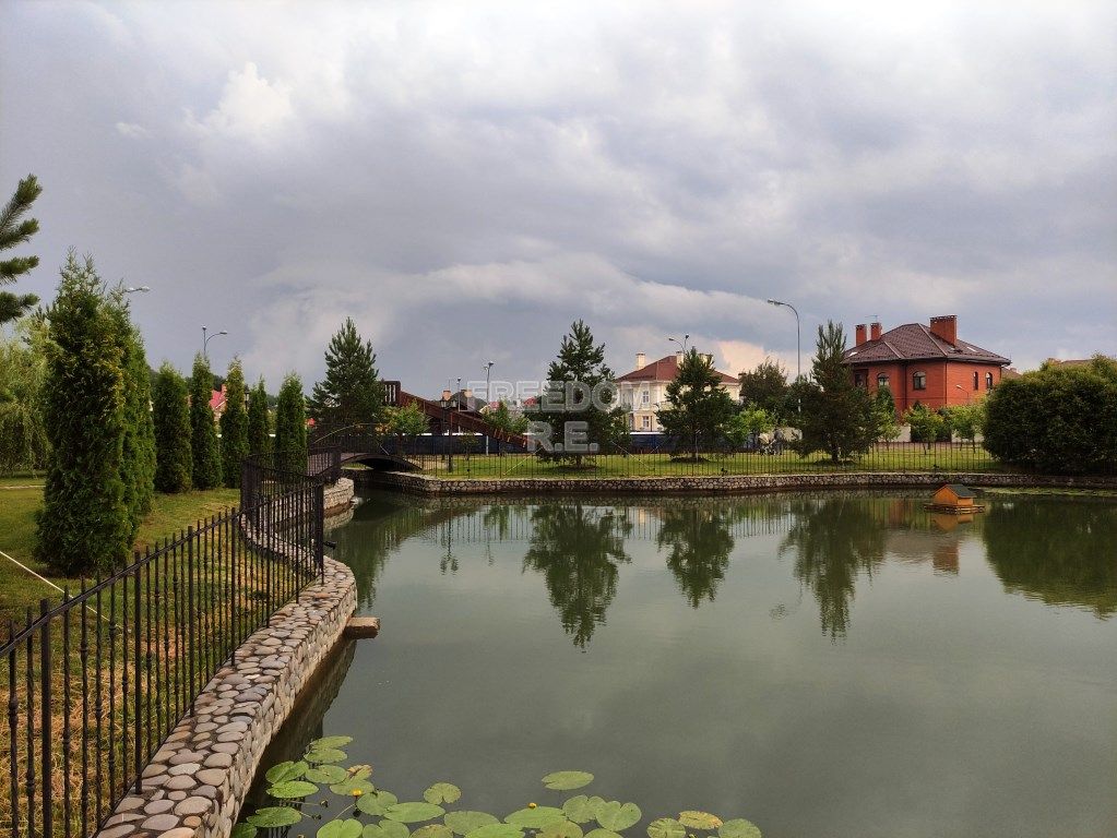 Дом, 450 м² — Москва, пос. Первомайское, дер. Милюково, кп Чистые Ключи