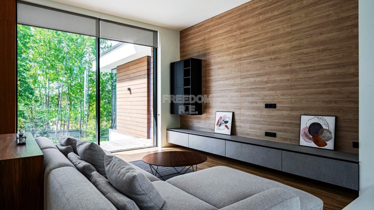 Дом, 350 м² — Московская обл, Истра го, кп Новолеоново