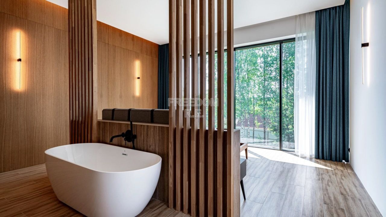 Дом, 350 м² — Московская обл, Истра го, кп Новолеоново
