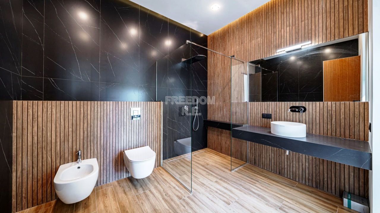 Дом, 350 м² — Московская обл, Истра го, кп Новолеоново