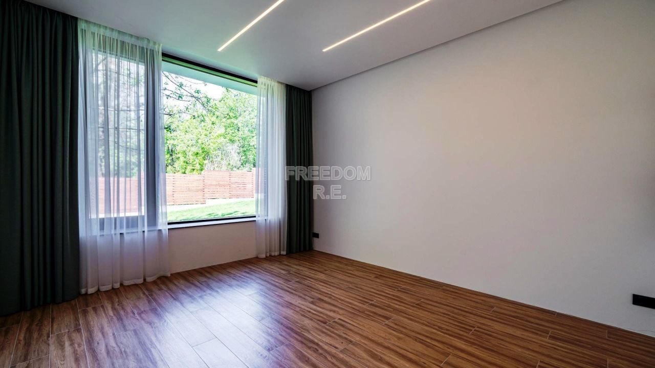 Дом, 350 м² — Московская обл, Истра го, кп Новолеоново