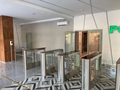 Москва г., Завода Серп и Молот пр-д, офис 137,2  кв.м в БЦ РОСТЭК