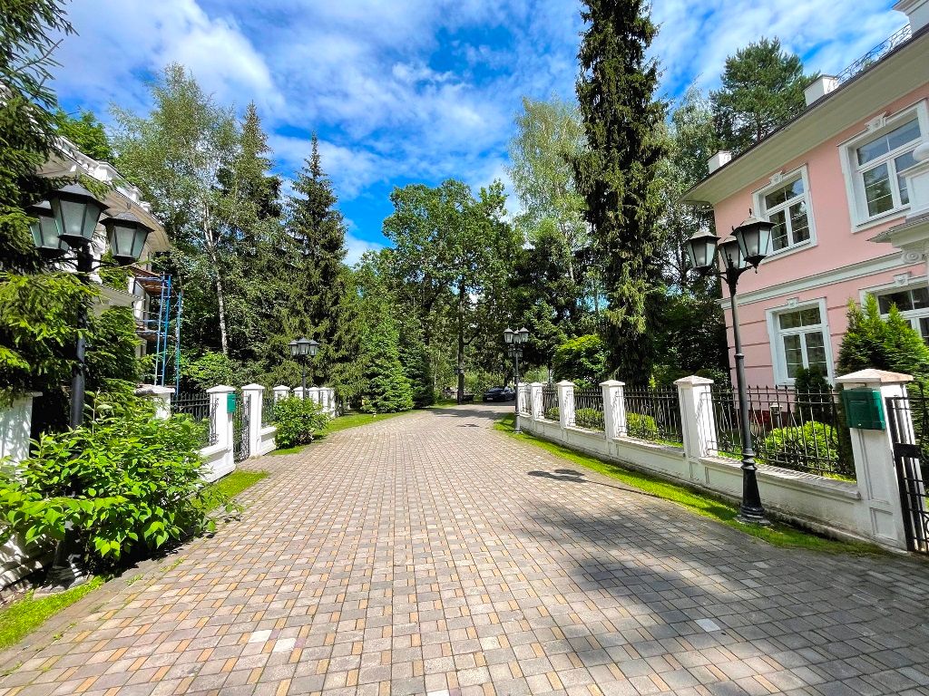 Московская обл, Одинцовский го, Новодарьино, ТСН Лебядиное озеро