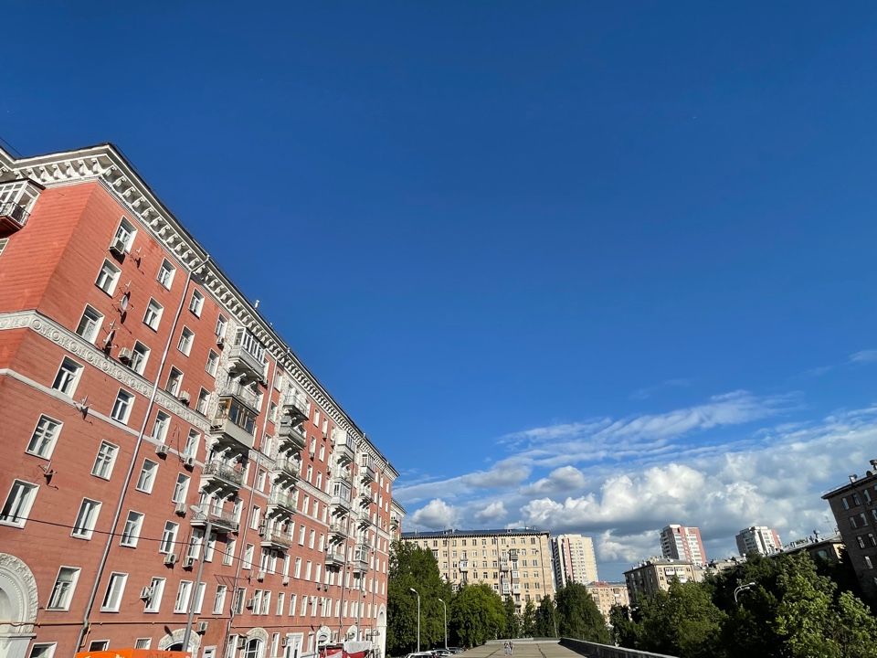 Москва, ул. Строителей, д. 4, к. 2