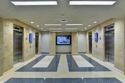 Victory Park Plaza: лифтовой холл