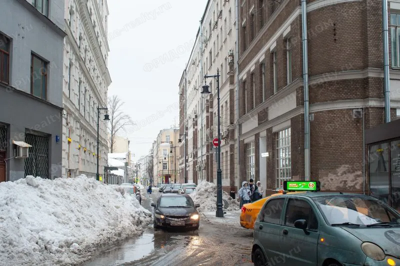 Доходный дом Строгановского училища, Мясницкая ул., 24/7 стр. 1, Москва. Автор: Artyom Svetlov, лицензия CC BY 4.0, Wikimedia Commons