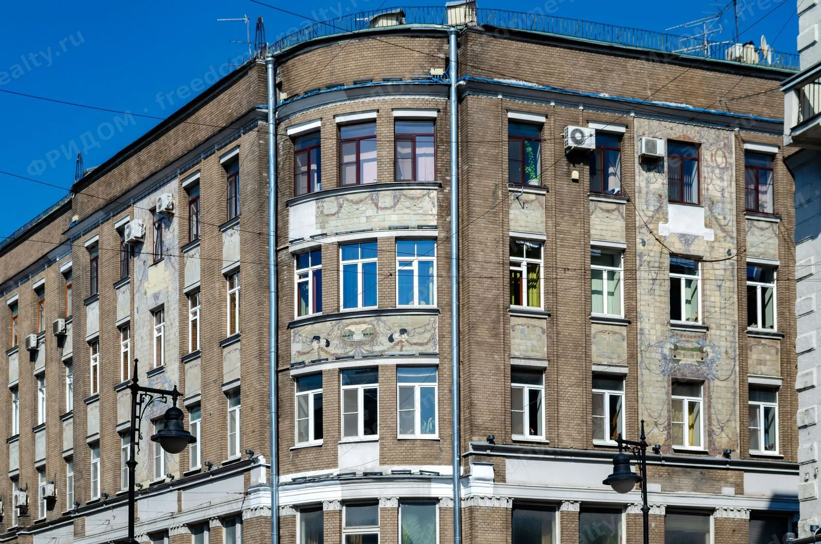 Доходный дом Строгановского училища, Мясницкая, 24. Автор: Никонико962, лицензия CC BY-SA 4.0, Wikimedia Commons