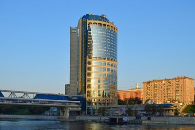Башня 2000, общий вид. Wikimedia Commons, лицензия CC BY 4.0, автор указан на странице файла