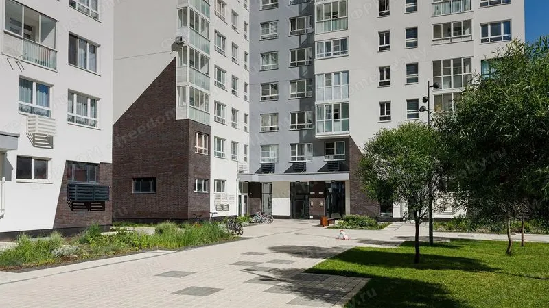 ЖК «Белые ночи» — пешеходная аллея во дворе