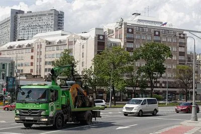 Здание Арбат, 1 со стороны улицы Знаменка, 2021. Автор Retired electrician, лицензия Wikimedia Commons CC0.