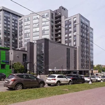 Здание бизнес-центра Newton Plaza, 1-й Нагатинский проезд, 10, июнь 2025. Автор: Retired electrician. Лицензия Wikimedia Commons: CC0.
