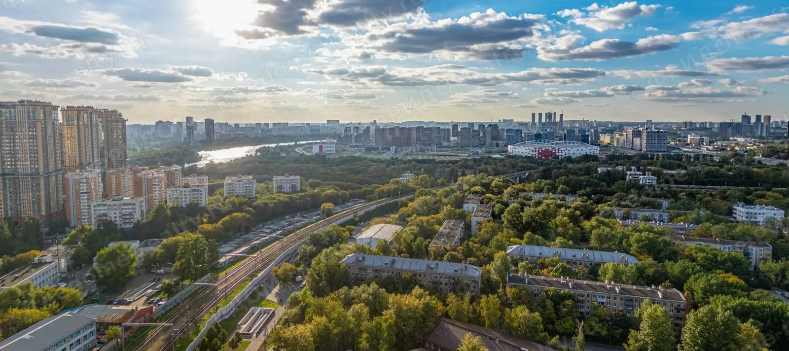 Вид на район Покровское-Стрешнево и Москву-реку, сайт девелопера FORMA.
