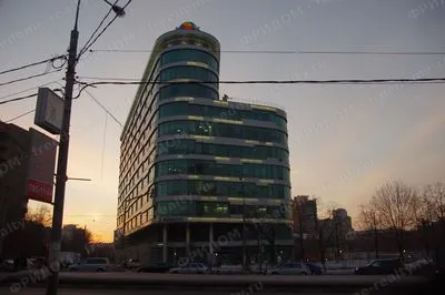 Бизнес-центр на проспекте 60-летия Октября, 10А, 2013 год. Автор: Artyom Svetlov, Wikimedia Commons, CC BY 4.0.