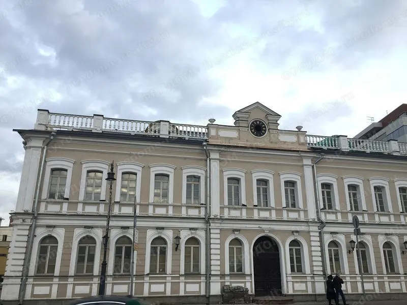 Улица Сретенка, 18, фасад. Фото: Roman Balabin, 2019. Лицензия Wikimedia Commons: CC BY-SA 3.0.