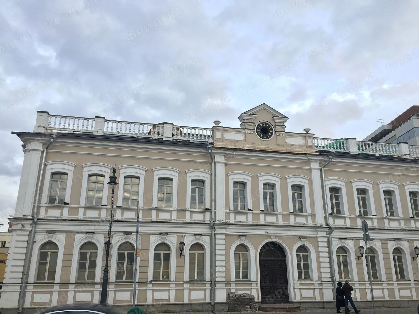 Улица Сретенка, 18, фасад. Фото: Roman Balabin, 2019. Лицензия Wikimedia Commons: CC BY-SA 3.0.